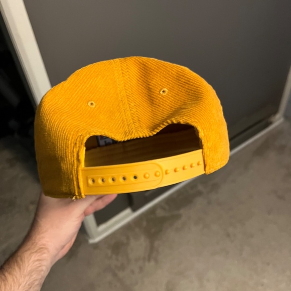 Polaroid corduroy hat - Picture 3 of 3